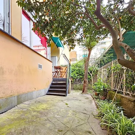 Cozy With Free Parking And Garden Space Апартаменты