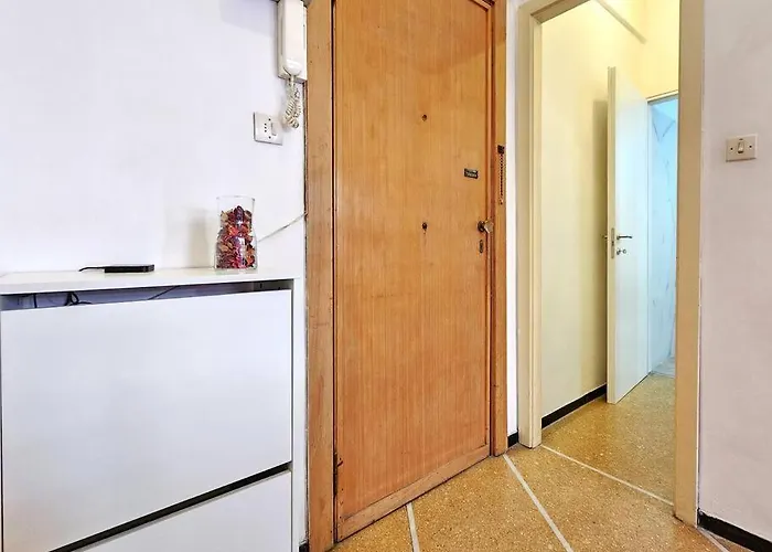 Cozy With Free Parking And Garden Space 아파트